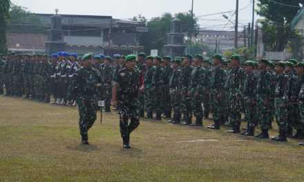 Danrem 042 /Gapu Tegaskan Prajurit TNI Tak Ada Ikut Berpolitik Praktis saat Pimpin Apel Gelar Pasukan Pengamanan Pilkada Serentak