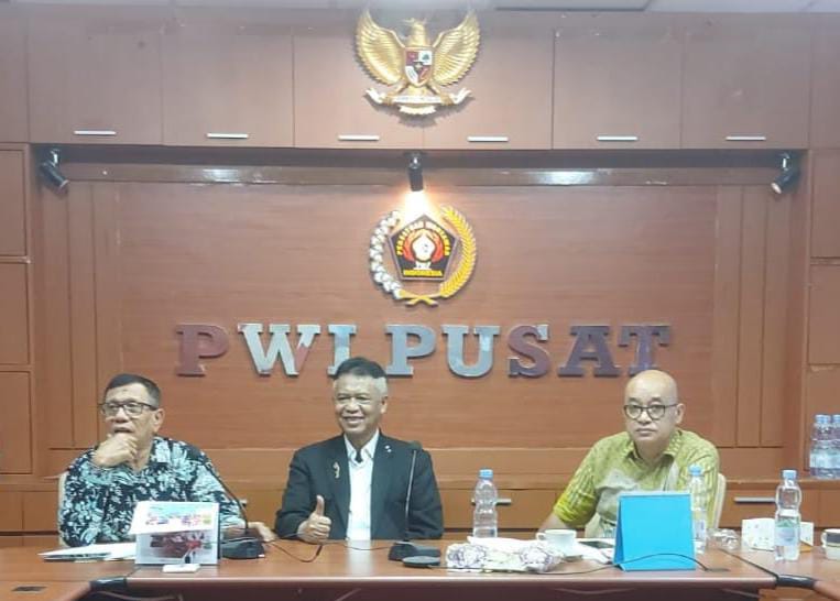 Waduh…! Ketua Dewan Penasihat PWI Pusat Ilham Bintang Dipecat 