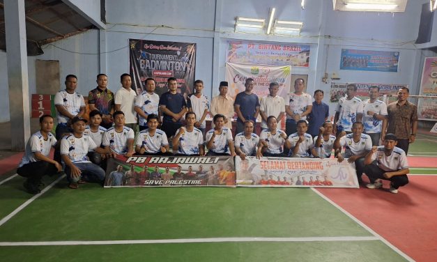Meriahkan Perayaan HUT RI ke – 79, Dandim 0420/Sarko buka Turnamen Badminton Kapolres Cup Se-kabupaten Sarolangun