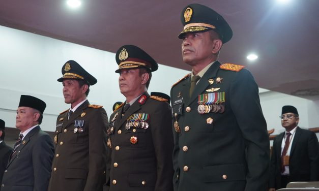 Danrem 042/Gapu Hadiri Sidang Paripurna DPRD Provinsi Jambi, Ikuti Pidato Kenegaraan Presiden RI