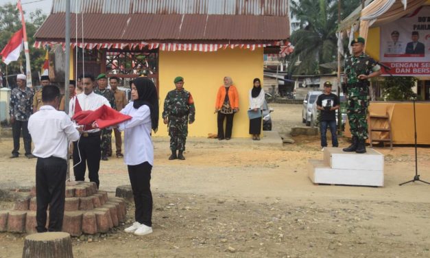 Menggugah Semangat Nasionalisme, Komandan Kodim 0420/Sarko Pimpin Upacara Kemerdekaan RI Ke-79 Bersama Suku Anak Dalam