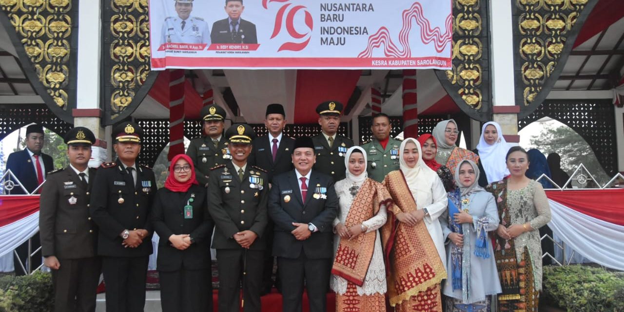 Dandim 0420/Sarko Bertindak Sebagai Inspektur Upacara Penurunan Bendera Pada Peringatan 17 Agustus