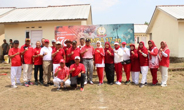 Penyerahan kunci rumah dan Perlombaan Perayaan HUT Kemerdekaan RI Ke-79