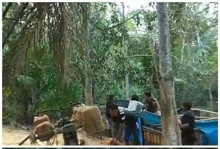 Oknum APH “Satria” Diduga Salah Satu Mafia Minyak Illegal Di Desa Jangga Baru