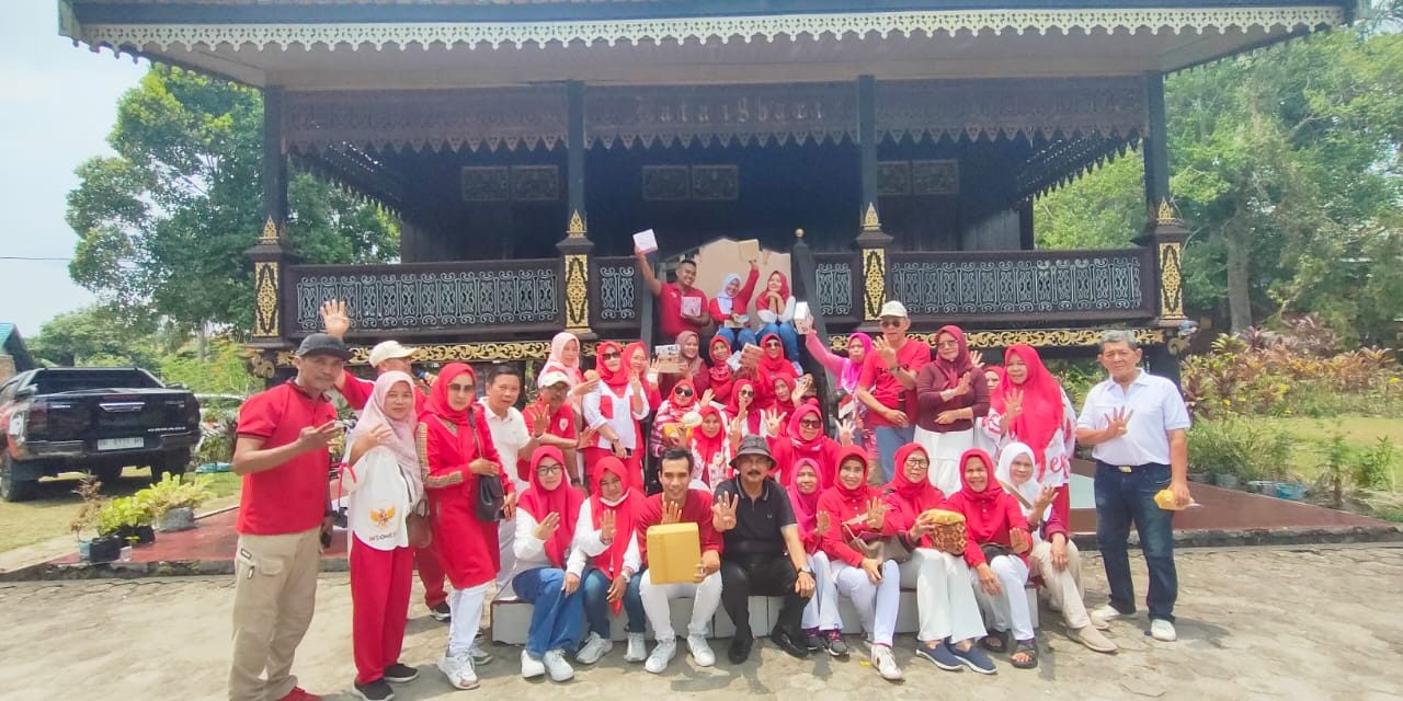 Ikatan Keluarga Alumni SMPN 4 Kota Jambi Melaksanakan HUT RI Ke 79 di Lapangan Ex MTQ Kota Jambi.