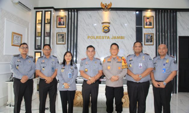 Kapolresta Jambi Sambut Kunjungan Silaturahmi Kakanwil Kemenkumham Provinsi Jambi.