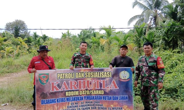 Babinsa Koramil 420-07/ Sei Manau Melaksanakan Patroli Pencegahan Karhutla Di Wilayah Binaan