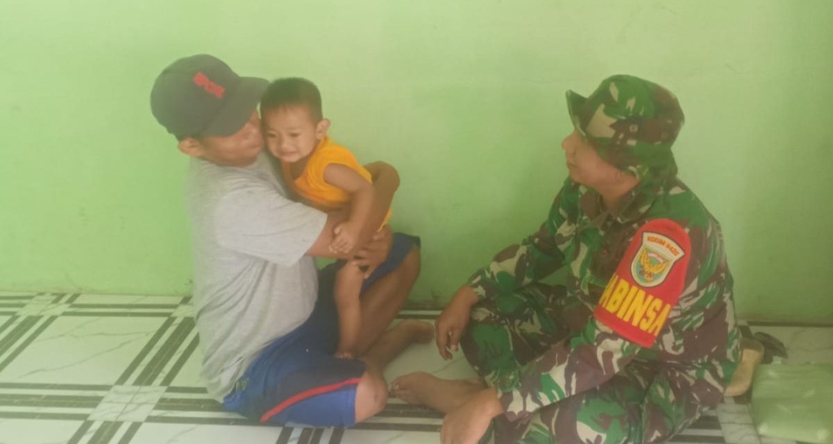 Babinsa Galakkan Upaya Cegah Stunting Melalui Cek Kesehatan Balita di Desa Binaan”