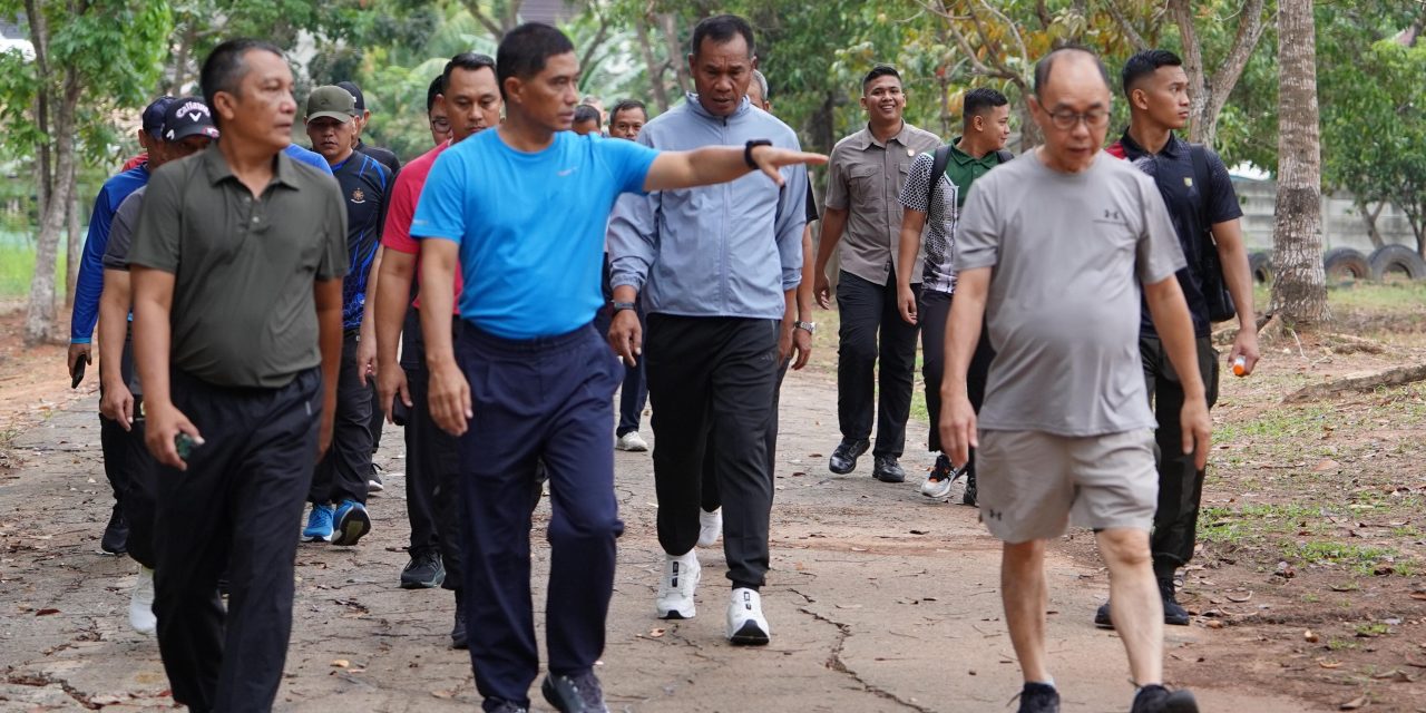 Sambut HUT ke-79 TNI, Kodam II/Swj Gelar Berbagai Giat Libatkan Masyarakat(Pangdam II/Swj : Hadapi Pilkada, Prajurit Wajib Netral.)