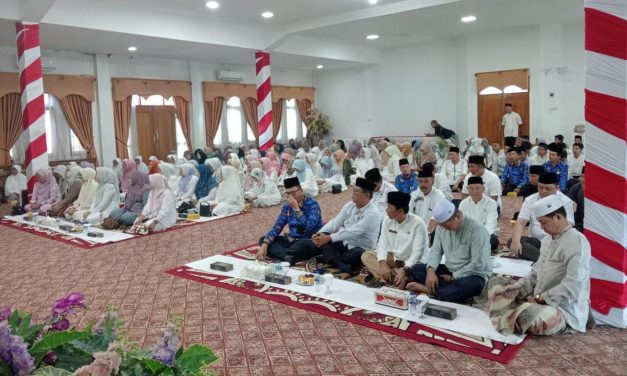 Danramil 08 Tabir Kapten Inf Novri Yudha Hadiri Peringatan Maulid Nabi di Aula Rumah Dinas Bupati Merangin