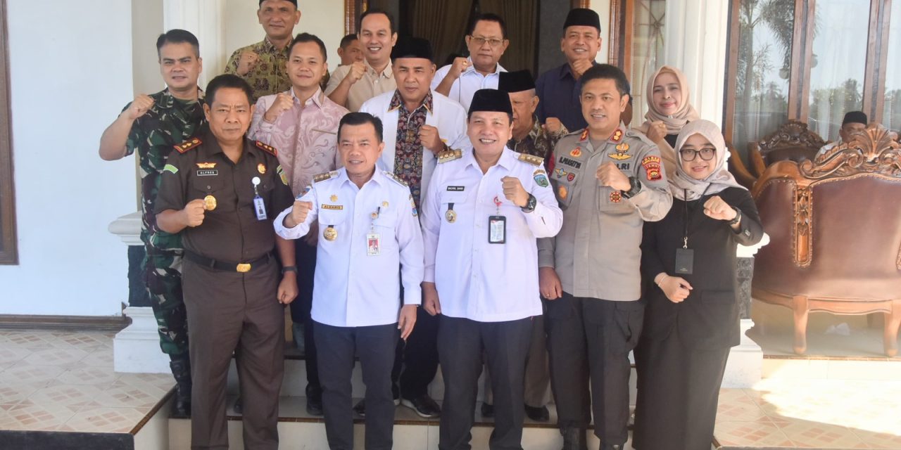 Pabung Kodim 0420/Sarko Mayor Chk Dedy Afrizal Hadiri Coffee Morning Gubernur Jambi dengan Forkopimda dan Calon Bupati Sarolangun