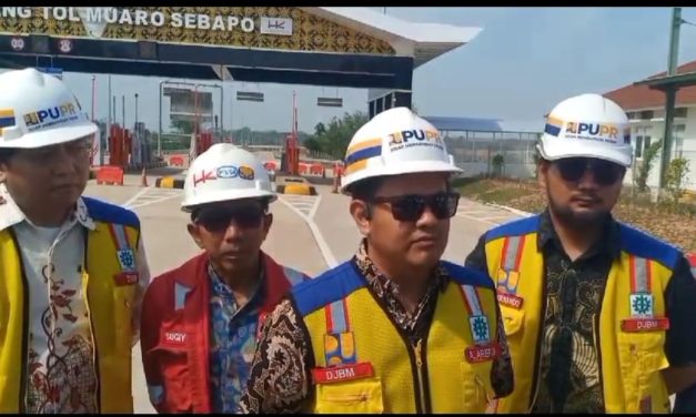 Gerbang Tol Muaro sebapo Tampak megah yang menghubungkan Jambi dan Palembang
