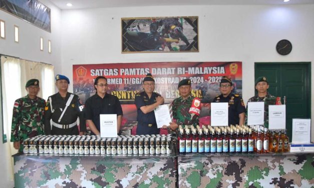 Satgas Yonarmed 11 Kostrad Serahkan Barang Bukti Penindakan ke Bea Cukai Nunukan