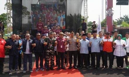 Danrem 042/Gapu Brigjen TNI Rachmad,S.I.P menghadiri deklarasi kampanye damai pemilihan Gubernur dan Wakil Gubernur Jambi pada Pilkada serentak tahun 2024.