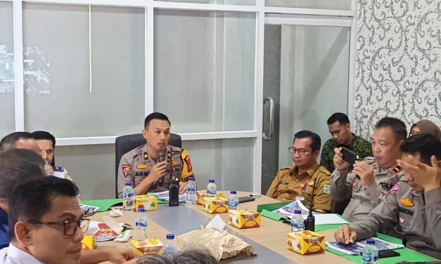 Kabag OPS Polresta Jambi Ikuti Rapat Puncak Pekan Keselamatan Jalan ( PKJ ) Provinsi Jambi.