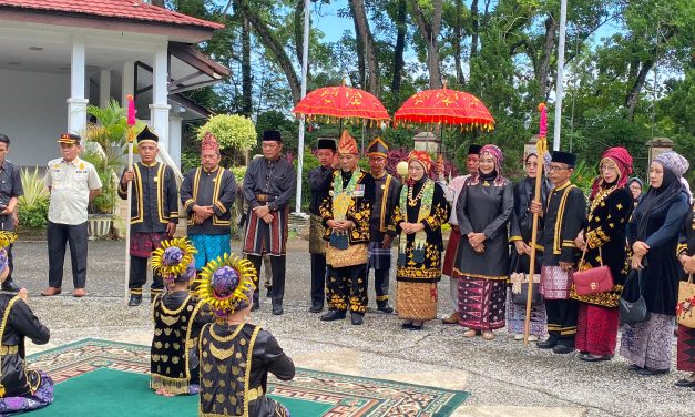 Kasdim 0420/Sarko Mayor Inf Usman S.Ag. Hadiri Acara Memasuki Rumah Dinas Bupati Merangin, Doa Tahlil dan Pembacaan Yasin