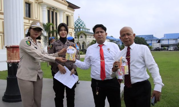 Subsatgas Yankes Berikan Bekal Kesehatan Kepada Personil OMP 2024 Polresta Jambi.