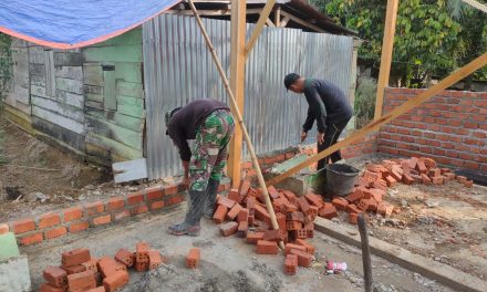 Yabani : “Tak Menyangka Rumah Saya Dibangun Baru Oleh TNI”