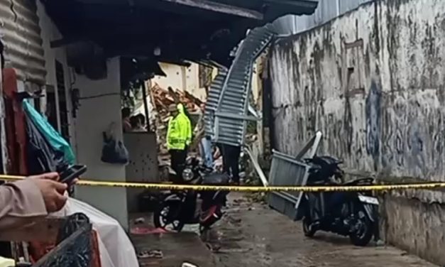 Pagar Sekolah Ambruk di Jambi, Telan 3 Korban Jiwa