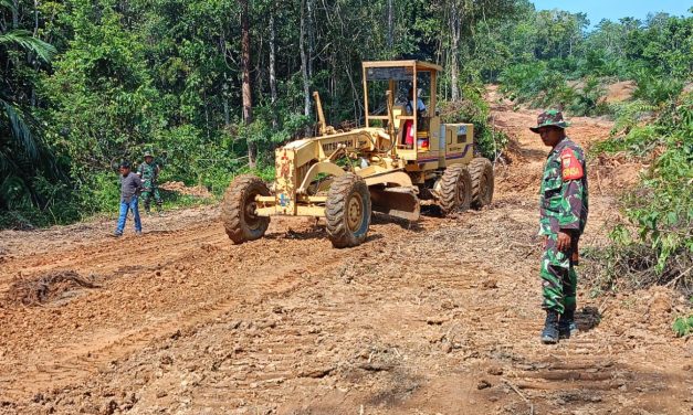 Peningkatan Jalan Sepanjang 6 Kilometer Mulai Dikerjakan Satgas TMMD ke 122 Kodim 0420 Sarko