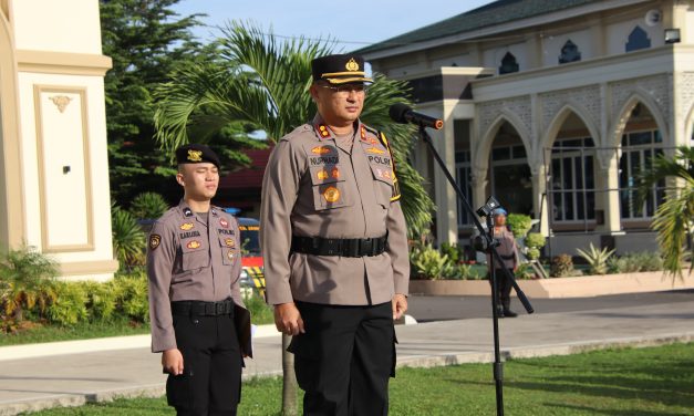 Kapolresta Jambi Diwakili Wakapolresta Pimpin Apel Gelar Pasukan Operasi Zebra-2024 Polresta Jambi.