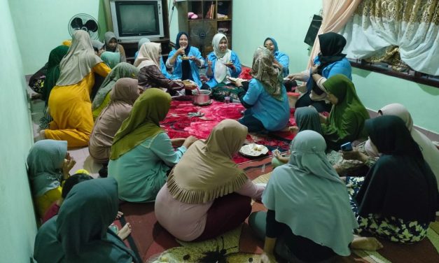 TIM SRIKANDI SQUAD Terjun ke Masyarakat Memberi Pelatihan Kepada UMKM Kecamatan Paal Merah