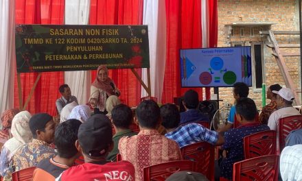 Satgas TMMD 122 Kodim 0420/Sarko Gelar Penyuluhan Peternakan dan Perkebunan di Desa Bedeng Rejo