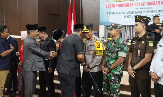 Kapolres Tebo Hadiri Rapat Paripurna DPRD Kabupaten Tebo dalam Rangka Pengucapan Sumpah Janji Pimpinan