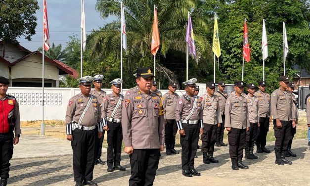 Kapolres Muaro Jambi pimpin Apel Personil Satgas OMB dalam rangka Cipkon Harkamtibmas Pelantikan Presiden Terpilih Periode Tahun 2024-2029
