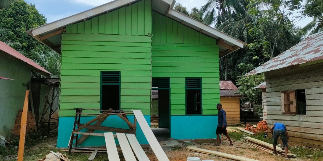 RLH Supardi Terus Dipoles Oleh Anggota Satgas TMMD ke 122 Kodim 0420/Sarko