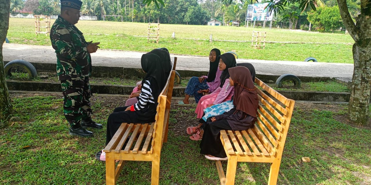 Anggota Satgas TMMD Ke-122 Kodim 0420/Sarko Berikan Siraman Rohani Bagi Anak-Anak Desa Bedeng Rejo