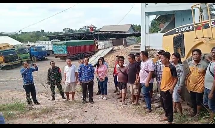 Ada Apa Dengan Polresta Jambi Seolah-Olah Tutup Mata ,Puluhan Sopir Terancam Tidak Bekerja Akibat Perbuatan Acok(Budiharjo)Menutup Akses Jalan Sepihak