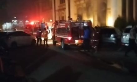 8 Unit Damkar Diturunkan Padamkan Api Kebakaran Di Gedung A Ruang Sat Sabhara Polresta Jambi