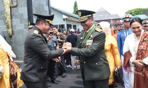 Kasad Pimpin Wisuda Purnawira 160 Pati TNI AD