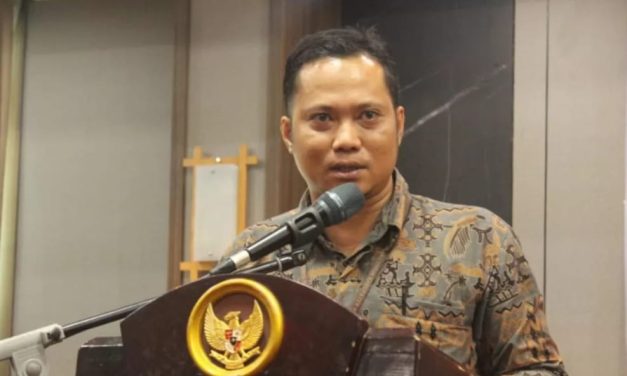 Komisi Pemilihan Umum Kabupaten Muaro Jambi Memberikan Kemudahan Bagi Para Pemilih Disabilitas Tuna Netra yang Berada di Wilayah Muaro Jambi