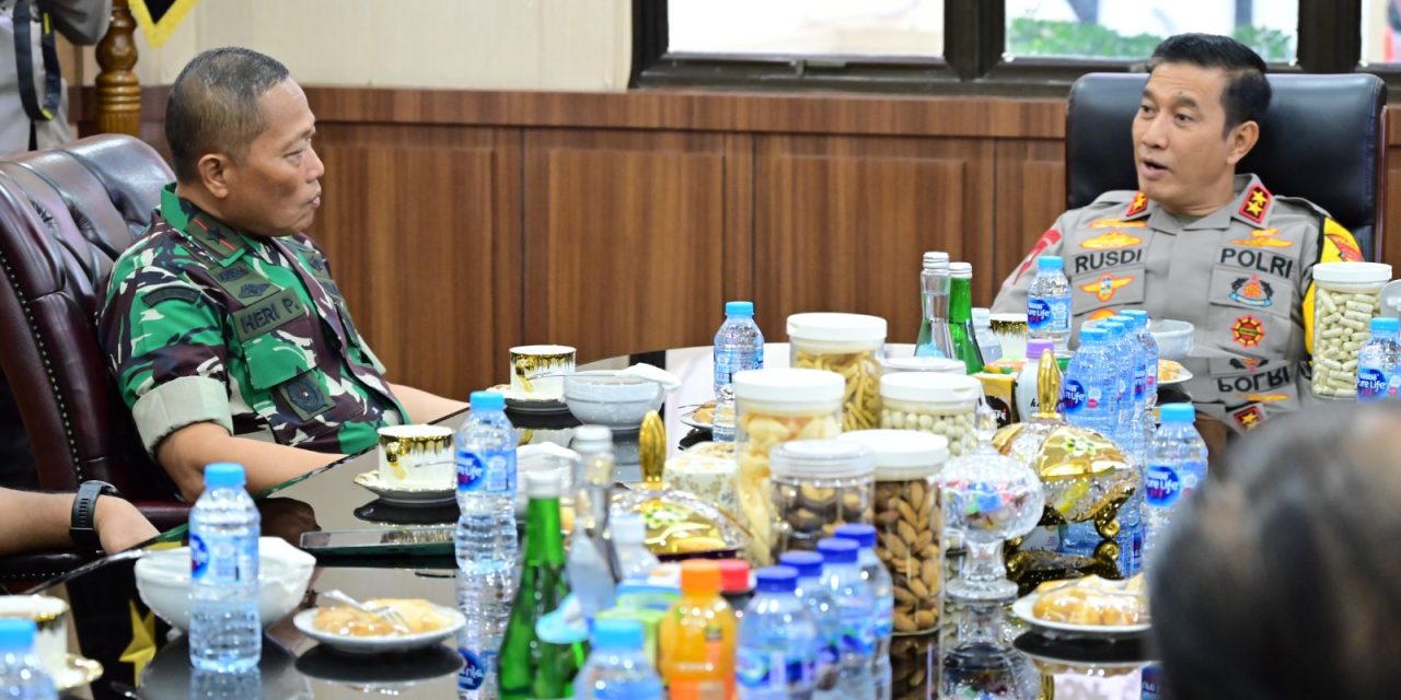 Danrem 042/Gapu Brigjen TNI Heri Purwanto Pererat Kekompakan dan Sinergitas dengan Kapolda Jambi