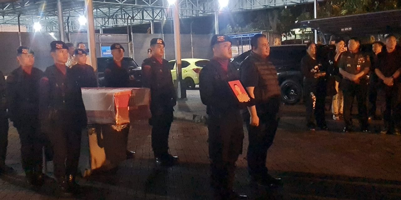 Kapolri Beri Kenaikan Pangkat Anumerta ke Almarhum Akp Ulil Ryanto