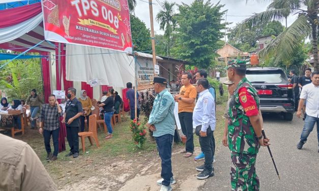 Dandim 0420/Sarko Bersama Forkopimda Tinjau TPS di Merangin, Pastikan Pencoblosan Berjalan Lancar