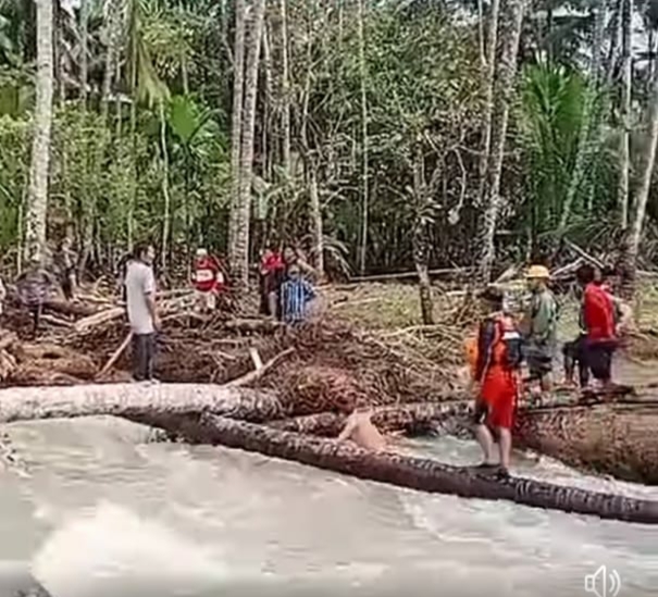 5 Tewas Korban Banjir Bandang Desa Hilinawalo Kec Mazingo Belum Ditemukan