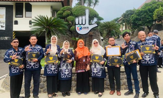 Sekdis Perkebunan dan Peternakan Kabupaten Muaro Jambi, Selesaikan Pelatihan Kepemimpinan Administrator (PKA) III Di Jatinangor, Kabupaten Sumedang, Provinsi Jawa Barat.