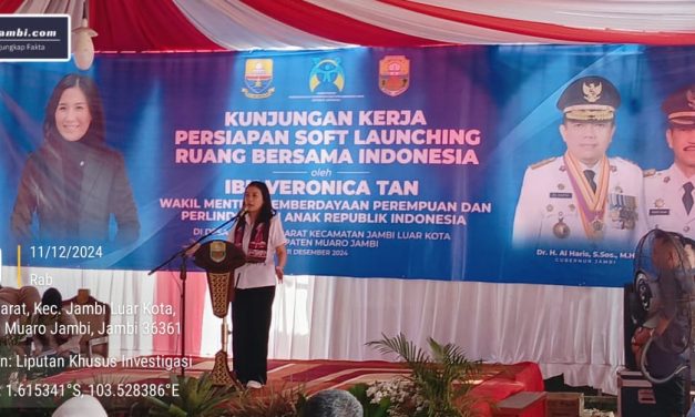 Kunjungan Wakil Mentri Pemberdayaan Perempuan dan Perlindungan Anak (PPPA) Republik Indonesia Veronika Tan Ke Desa Mendalo Darat.