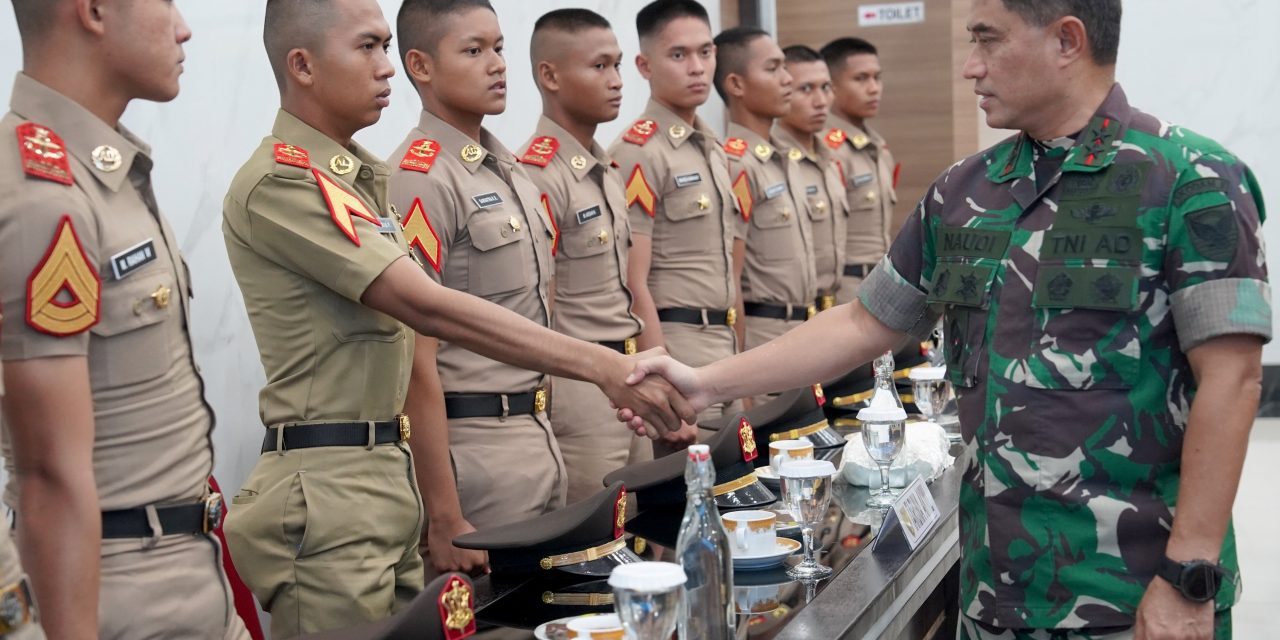 Inspirasi Kepemimpinan: Pangdam II/Sriwijaya Terima Audiensi Taruna Akademi Militer