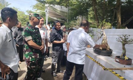 Pameran Bonsai Yang Penuh Pesona, Danramil 420-09/Bangko Ikut Meriahkan Pameran Dan Kontes Bonsai