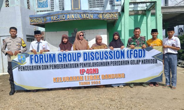 Bhabinkamtibmas Kelurahan Lebak Bandung Bersama Lurah dan Babinsa Gelar FGD P4GN di Ponpes Ainul Yaqin