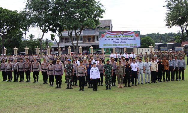 Pj. Walikota Jambi Pimpin Apel Gelar Pasukan Ops Lilin – 2024 Polresta Jambi.