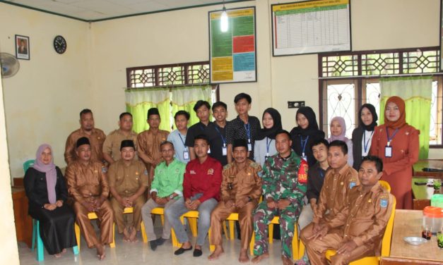 Komunikasi Sosial TNI di Desa Empang Benoa: Suasana Akrab dan Penuh Kehangatan Perkuat Kerja Sama