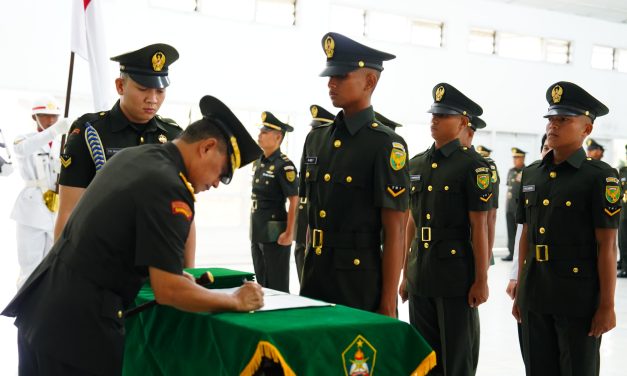 Pangdam II/Sriwijaya Lantik 207 Prajurit Bintara TNI AD di Rindam II/Swj