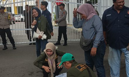 Keadilan Yang Santai Itu Seperti Kursi Malas – ” Nyaman Untuk Mereka, Tapi Nggak Berguna Untuk Rakyat.”