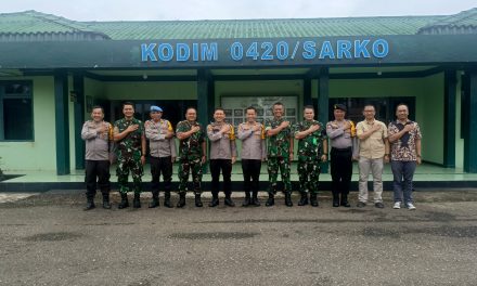 Komandan Kodim 0420/Sarko Letkol Inf Suyono Terima Kunjungan Kapolres Merangin Yang Baru AKBP Roni Syahendra Untuk Pererat Silaturahmi