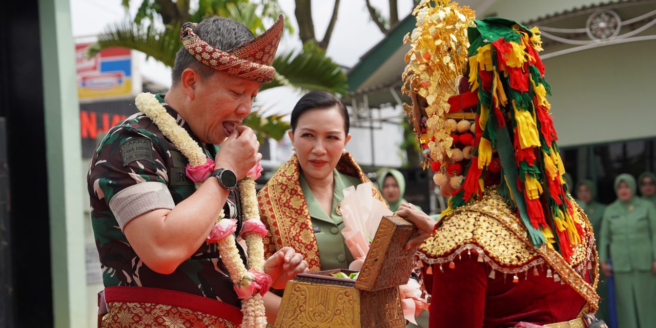 Kapushubad Kunker ke Markas Hubdam II/Swj: Komlekad Harus Siap Mengantisipasi Strategi dan Taktik Baru Dalam Pertempuran Masa Depan yang Berbasis Teknologi.